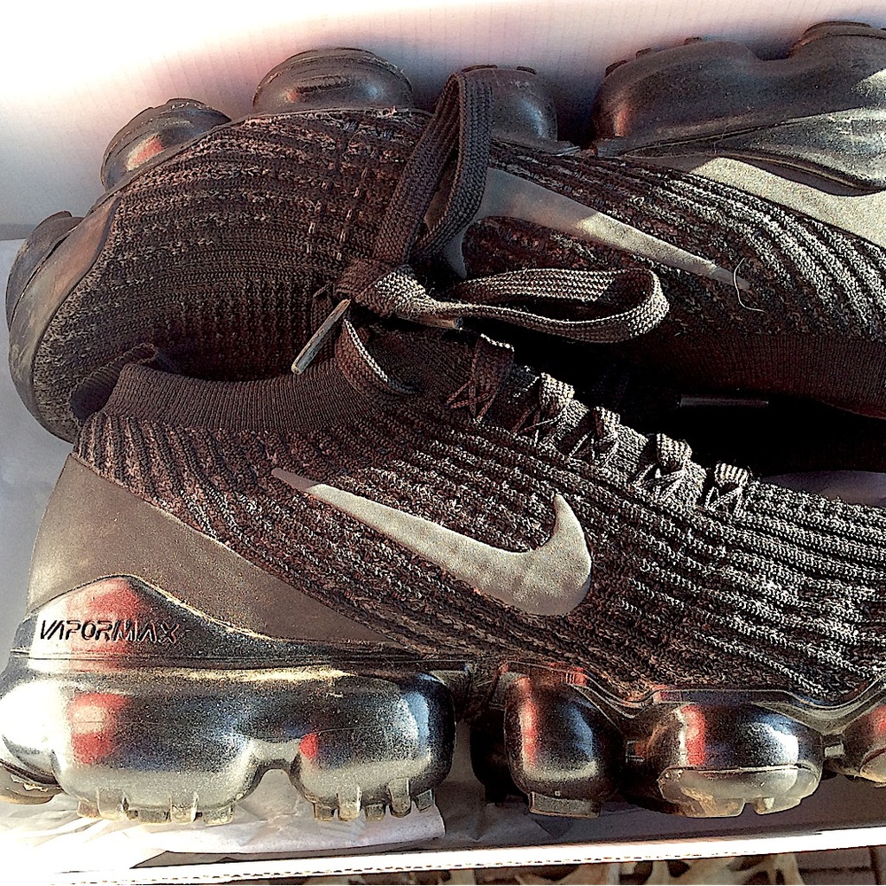 W AIR VAPORMAX FLYKNIT 3s black brand new